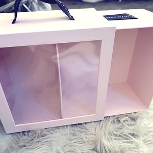 VIKTOR AND ROLF FLOWERBOMB SHADOWBOX KEEPSAKE GIFT BOX